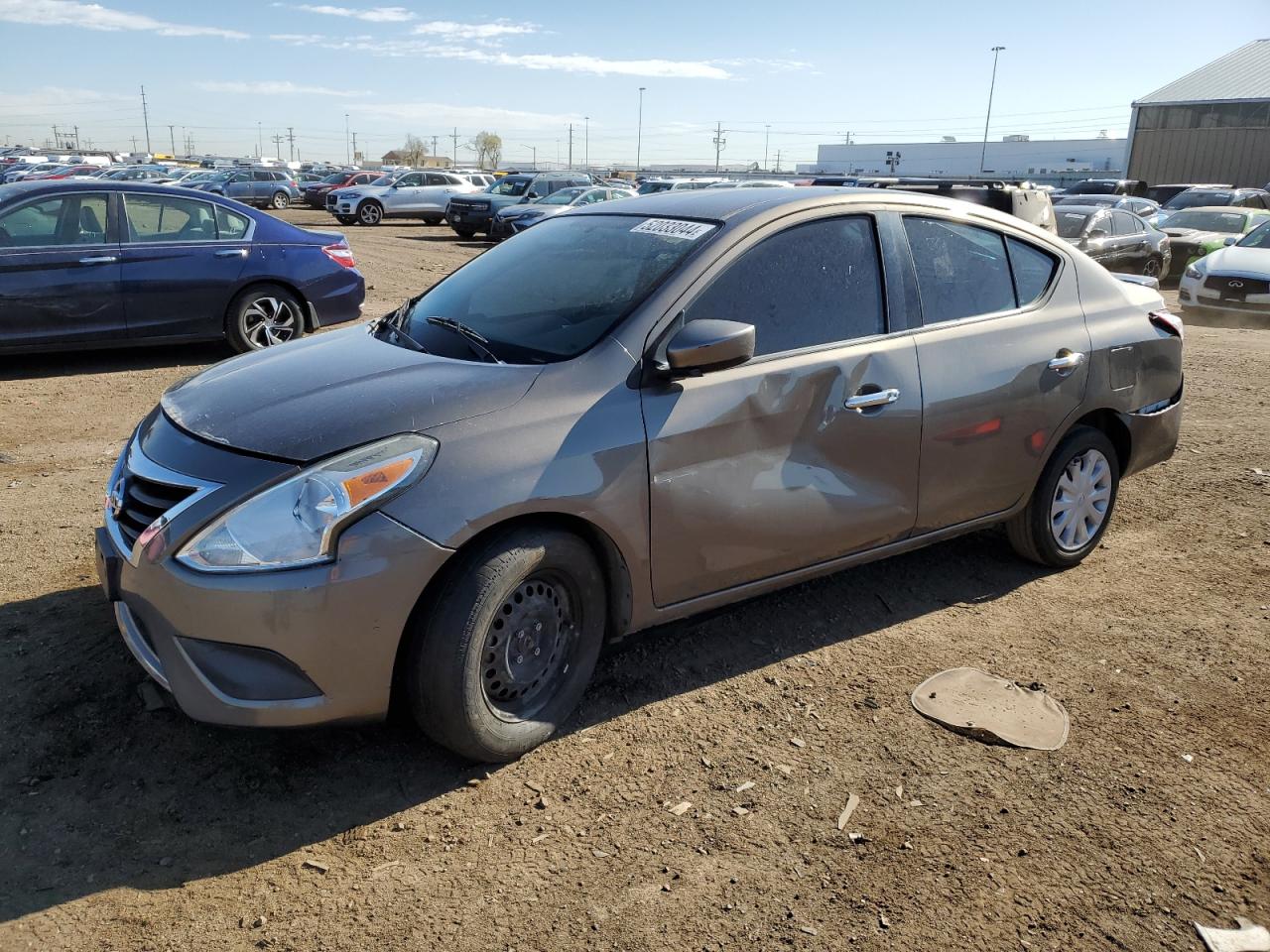 NISSAN VERSA 2017