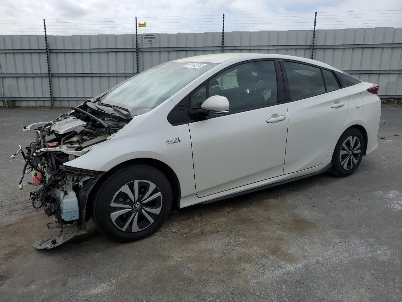 Toyota Prius prime 2017
