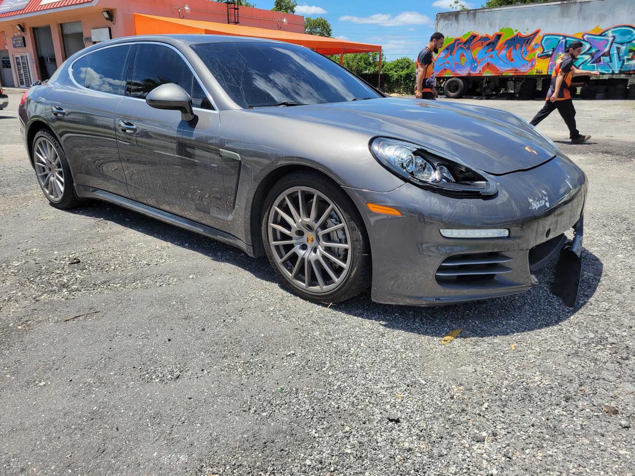 Porsche Panamera 2015