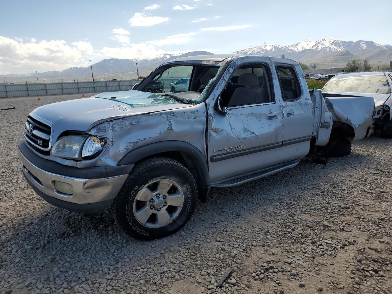 TOYOTA TUNDRA ACC 2000