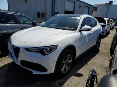 Alfa Romeo Stelvio 2021