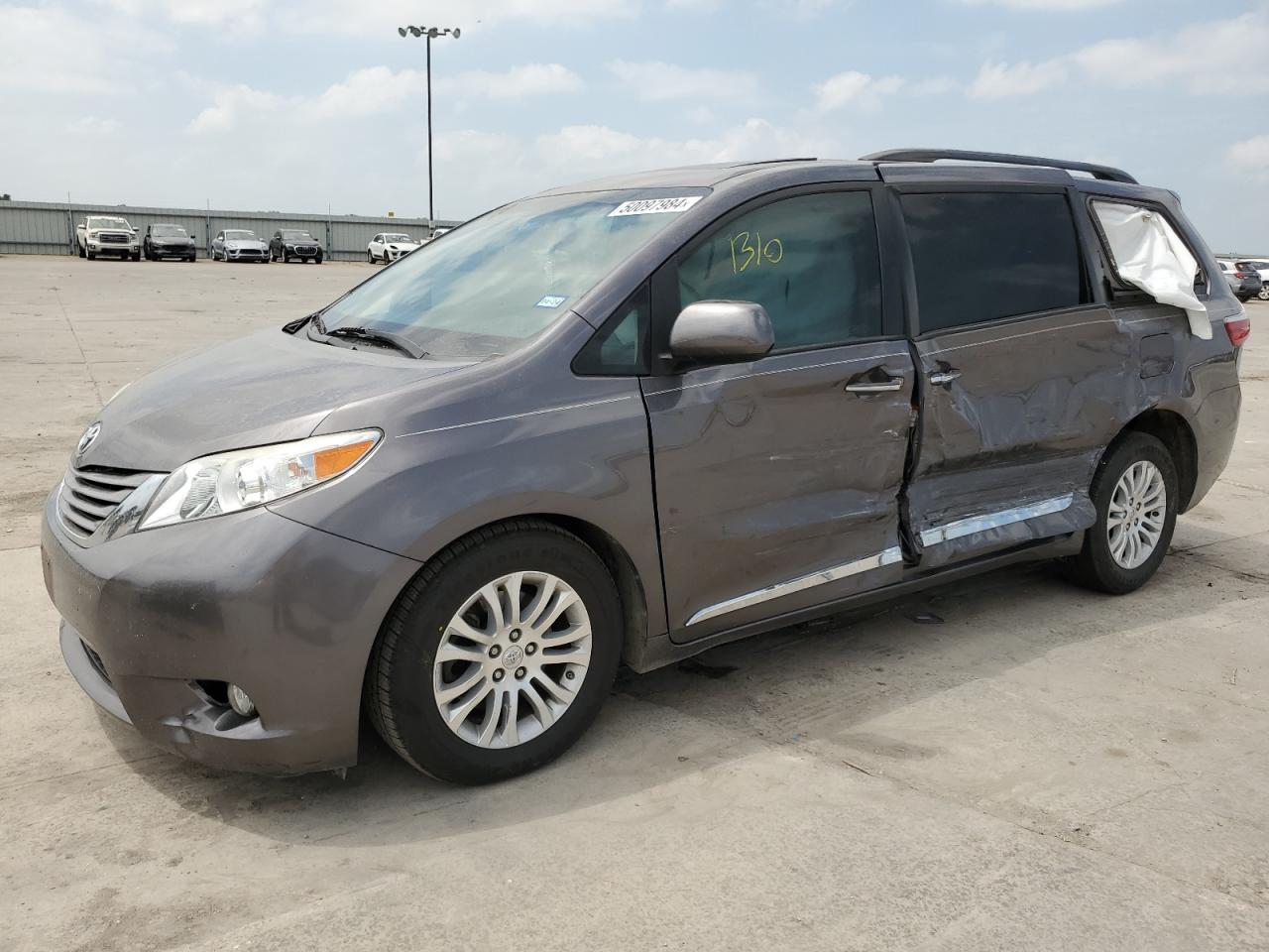 Toyota Sienna 2017