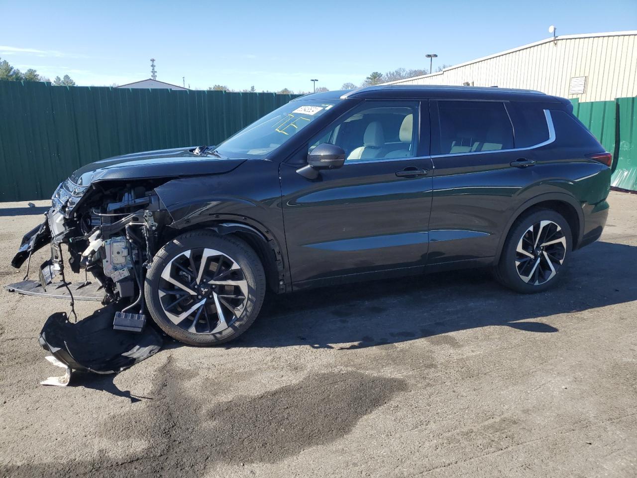 MITSUBISHI OUTLANDER 2023