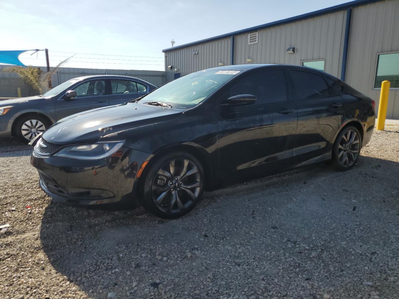 CHRYSLER 200 2015