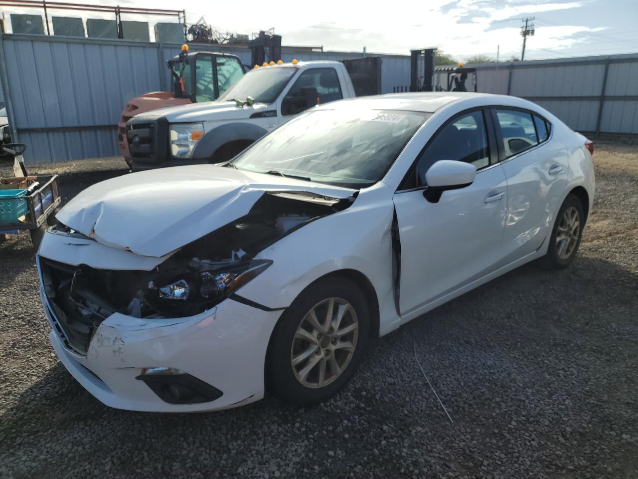 MAZDA 3 2016