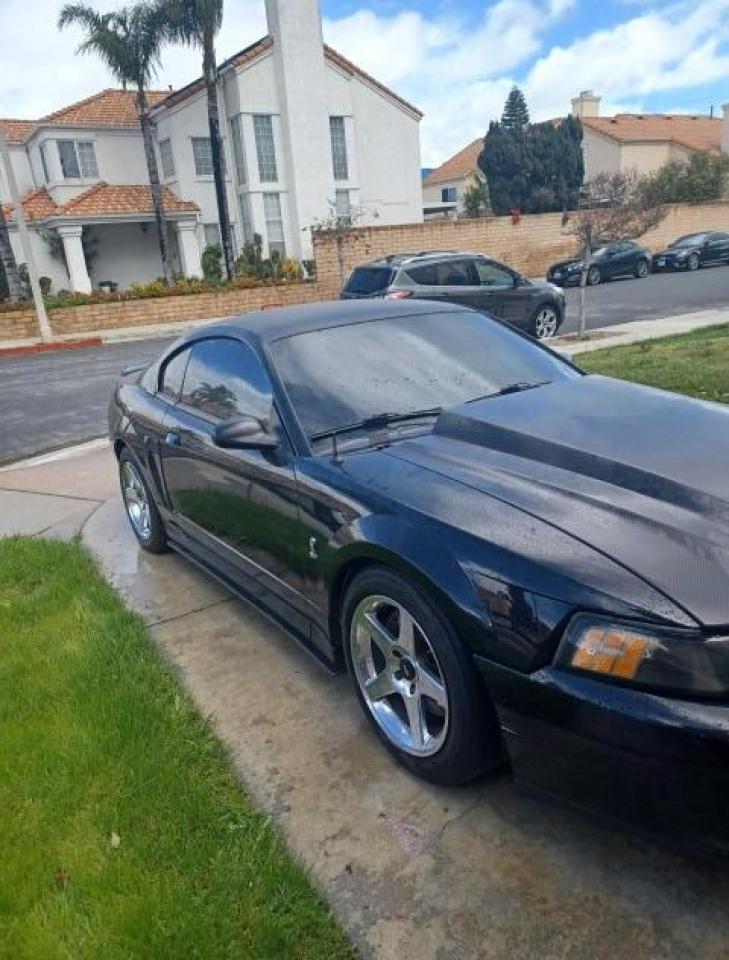 Ford Mustang 2004