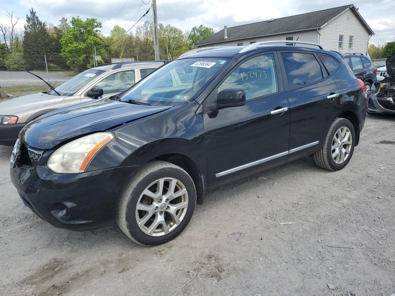 Nissan Rogue sport 2011