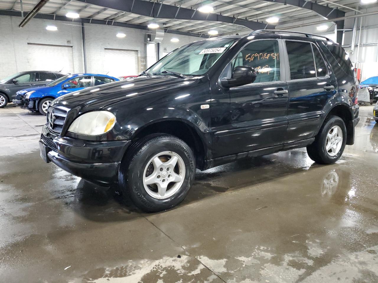 MERCEDES-BENZ M-CLASS 2000