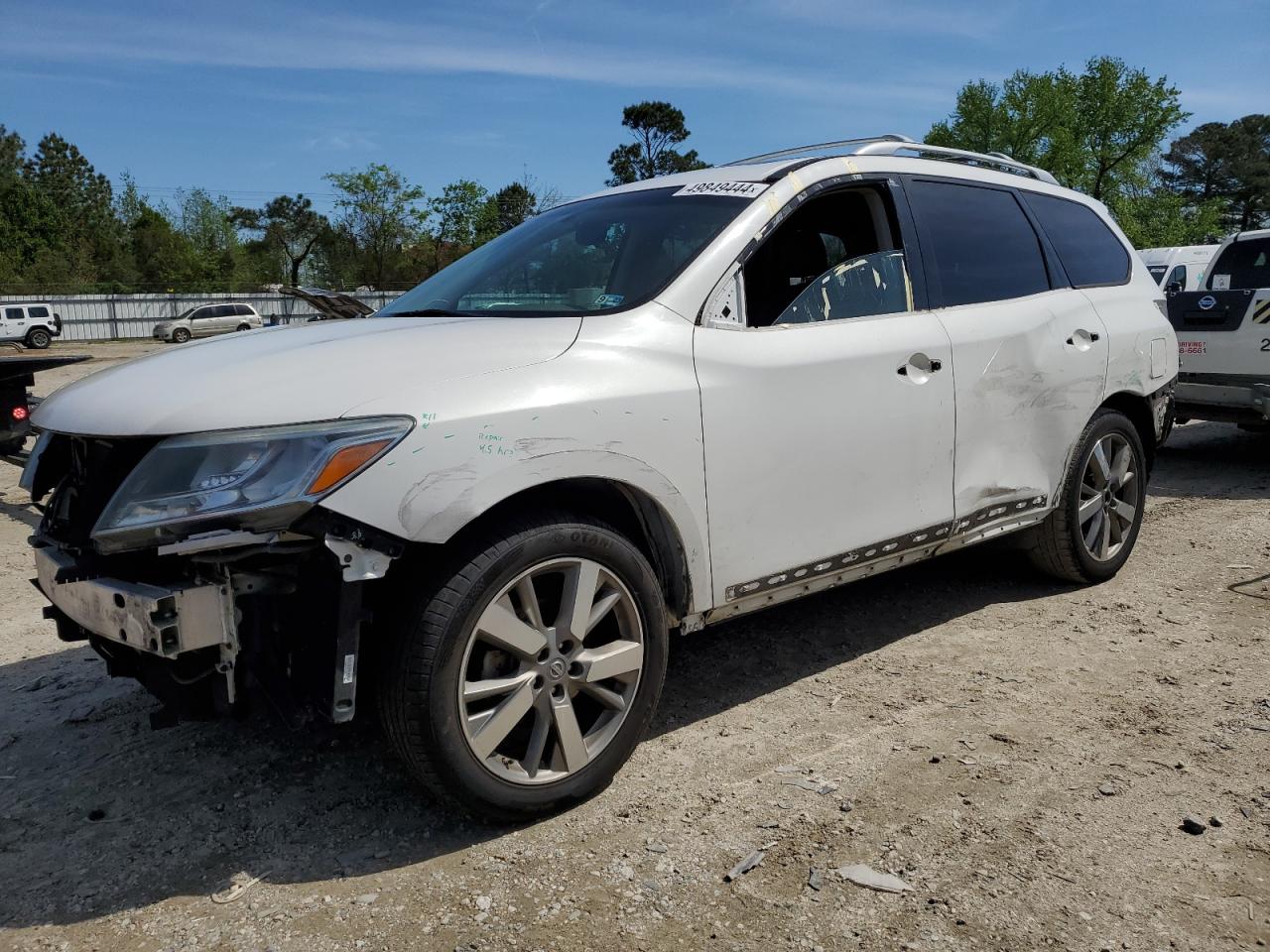 Nissan Pathfinder 2013