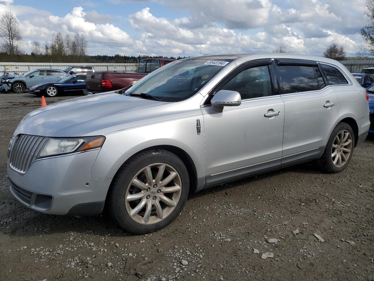 LINCOLN MKT 2010