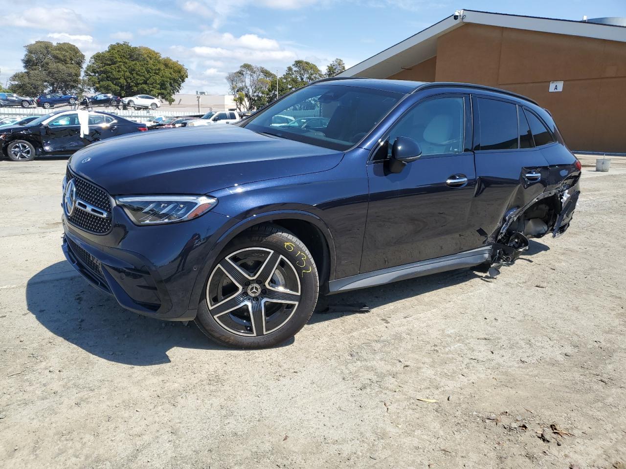 MERCEDES-BENZ GLC-CLASS 2023