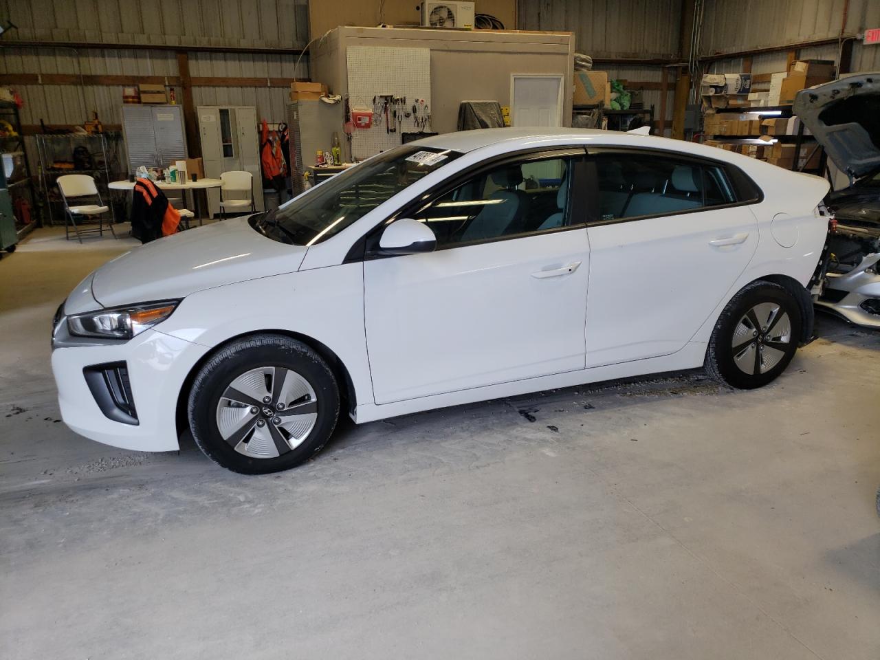 Hyundai Ioniq 2021