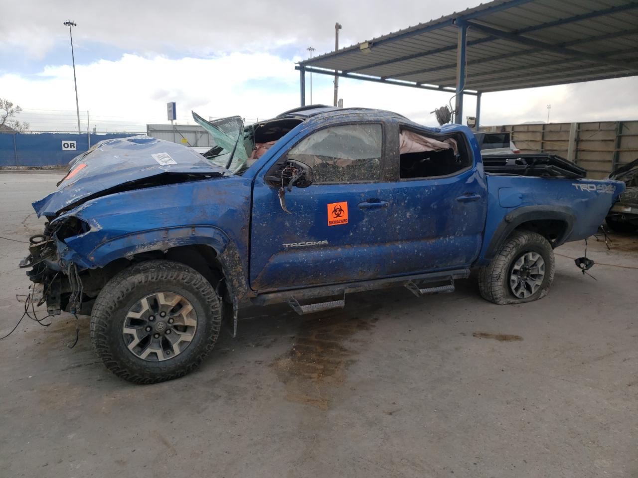 TOYOTA TACOMA 2017