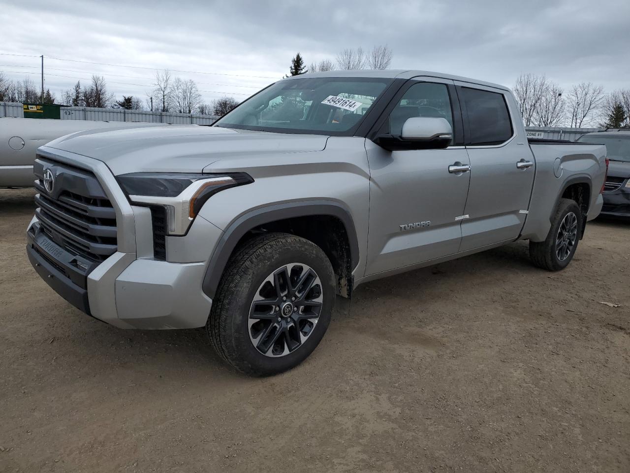 TOYOTA TUNDRA 2023