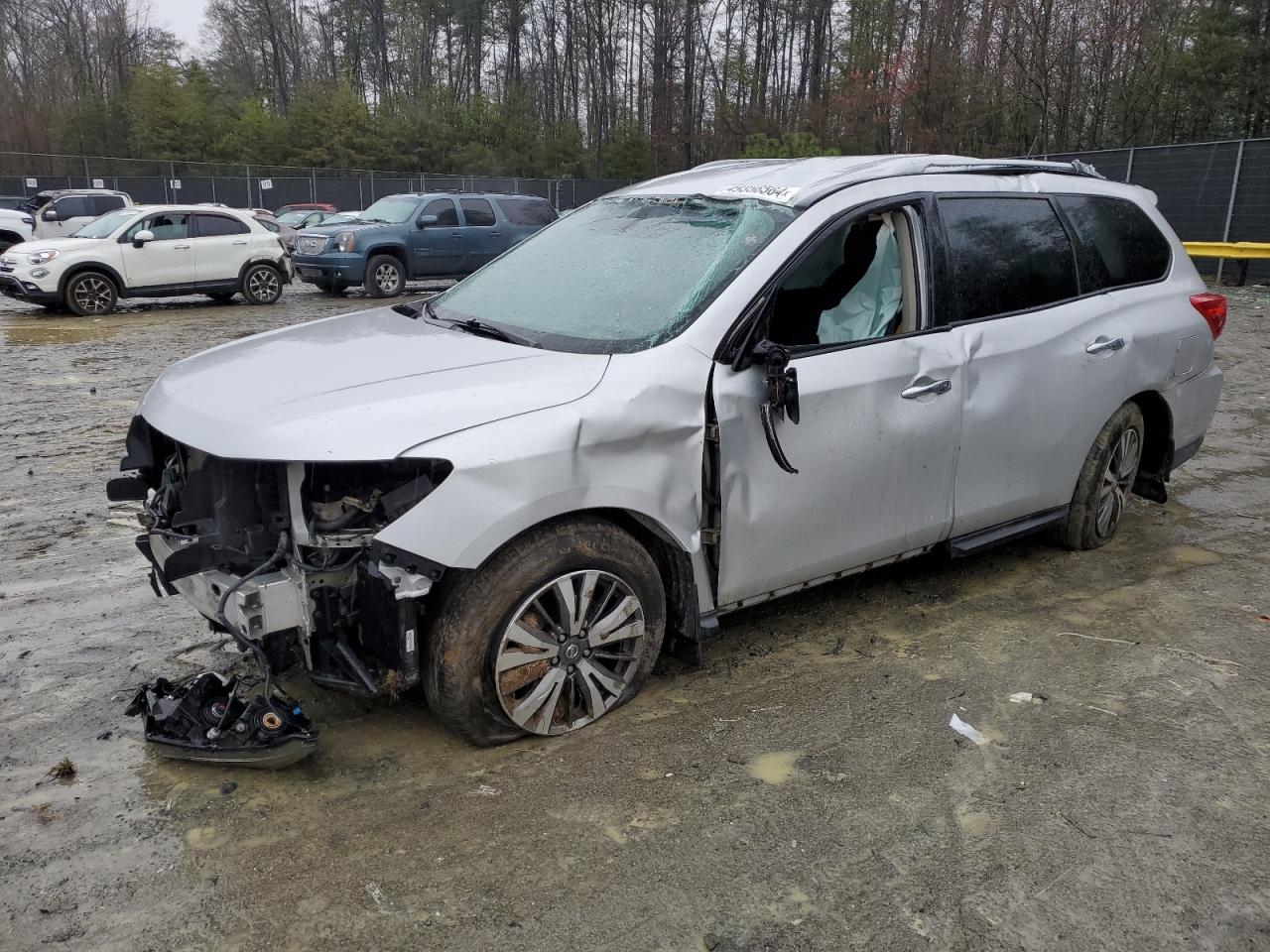 NISSAN PATHFINDER 2017