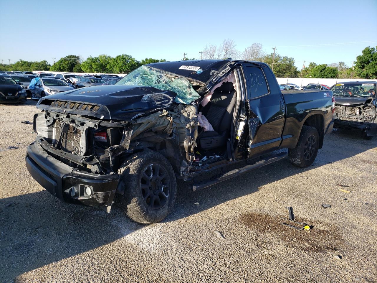 TOYOTA TUNDRA 2021