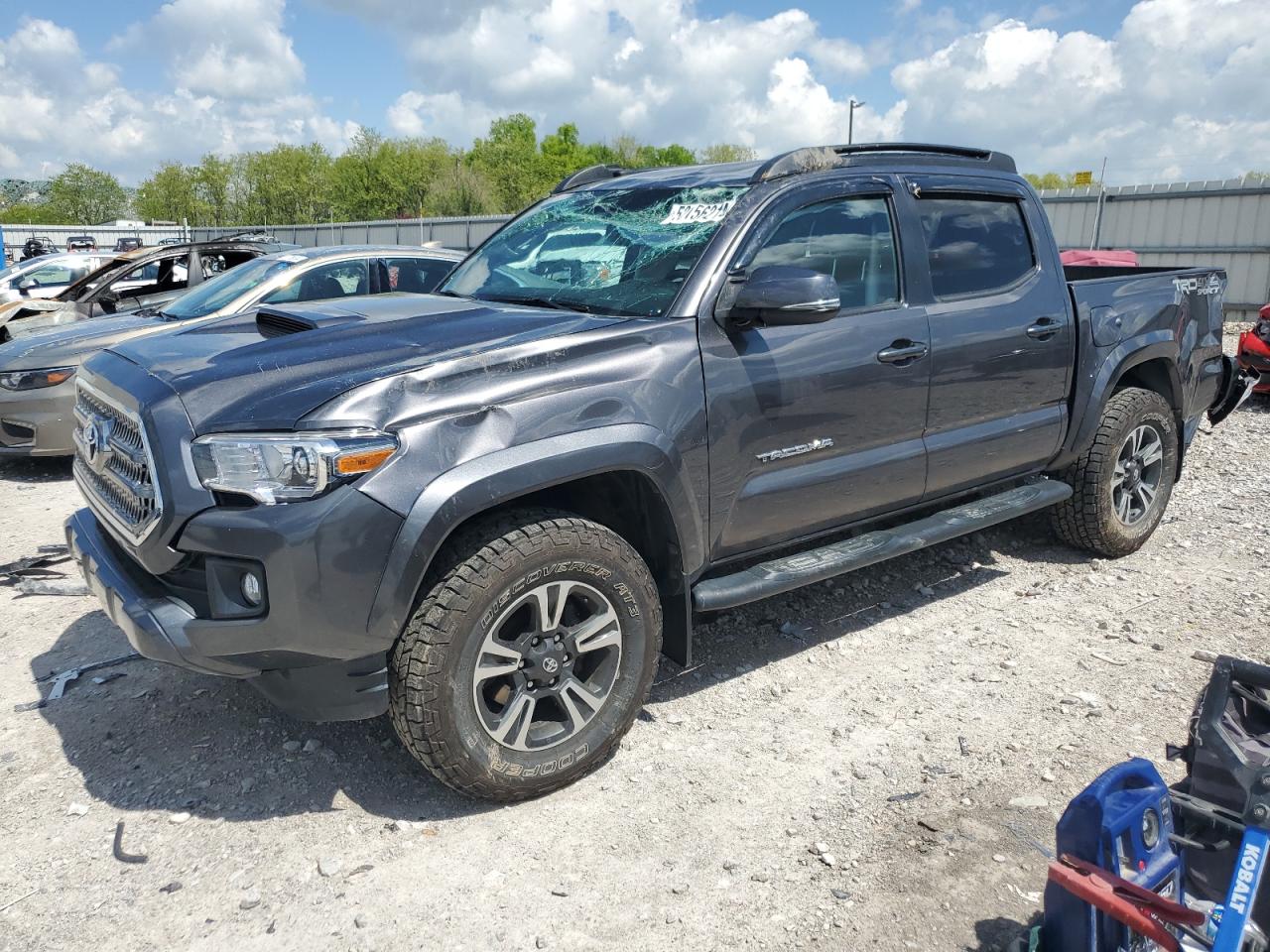 TOYOTA TACOMA 2017