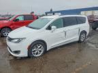 CHRYSLER PACIFICA 2017