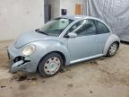 VOLKSWAGEN NEW BEETLE 2010