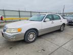 LINCOLN TOWN CAR 2001