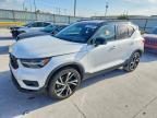 VOLVO XC40 2022