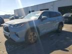 TOYOTA HIGHLANDER HYBRID 2022