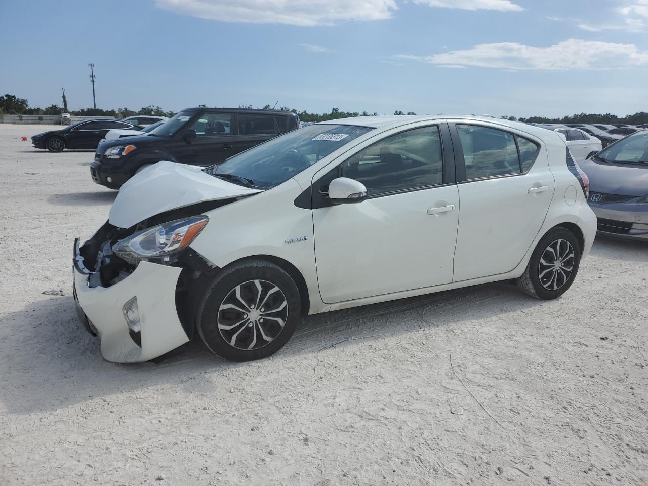 Toyota Prius c 2015