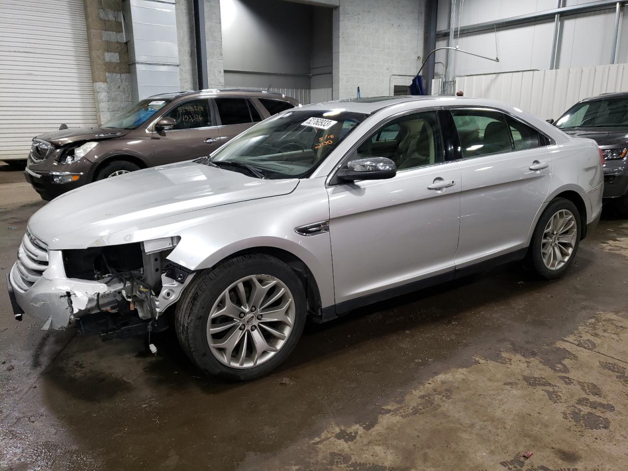 Ford Taurus 2019