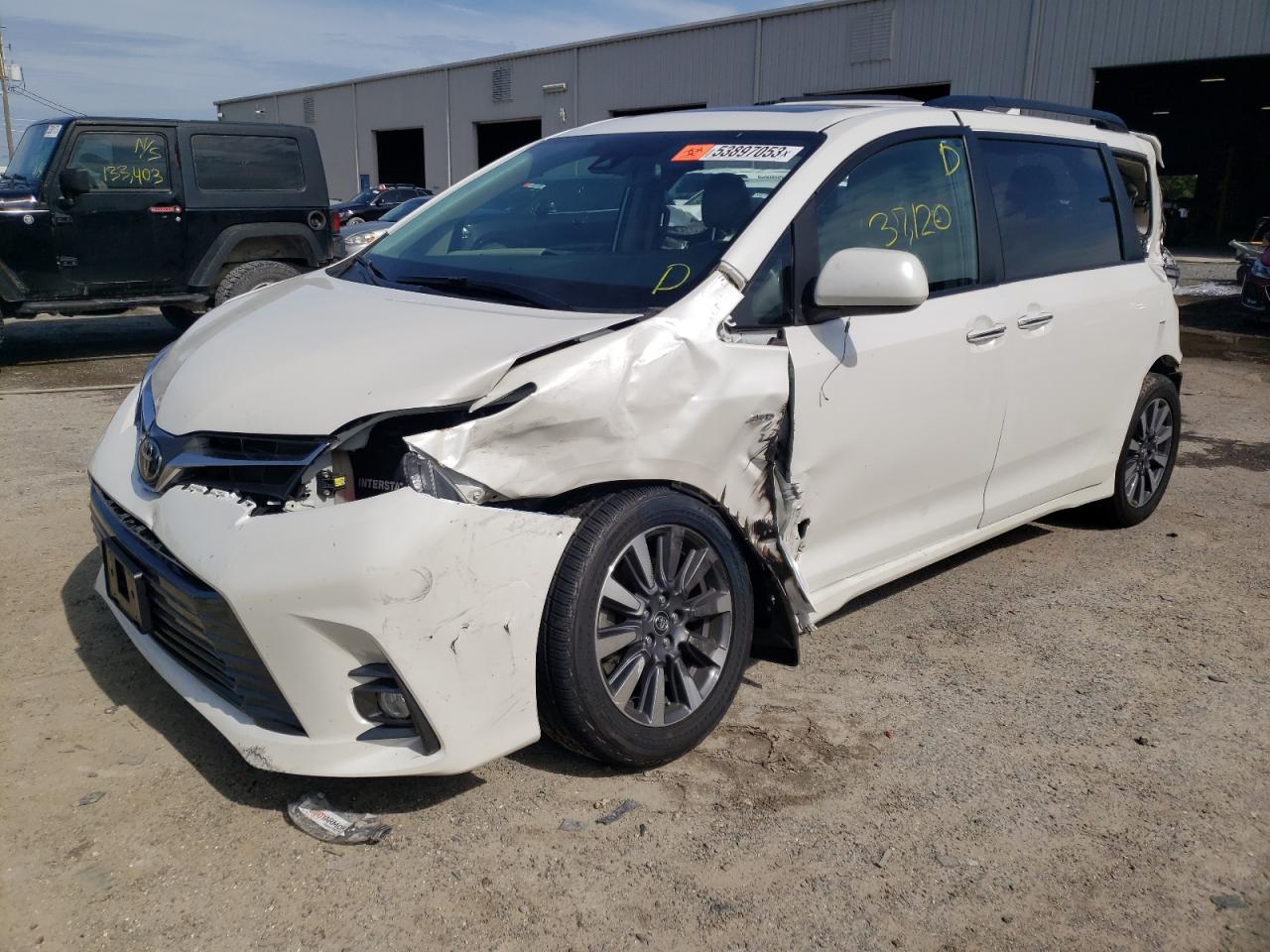 Toyota Sienna 2019