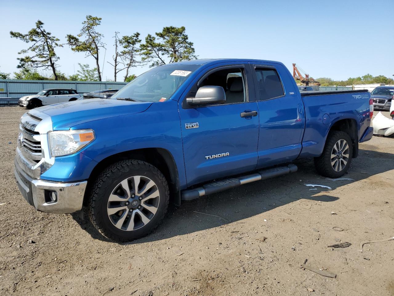 Toyota Tundra 2016