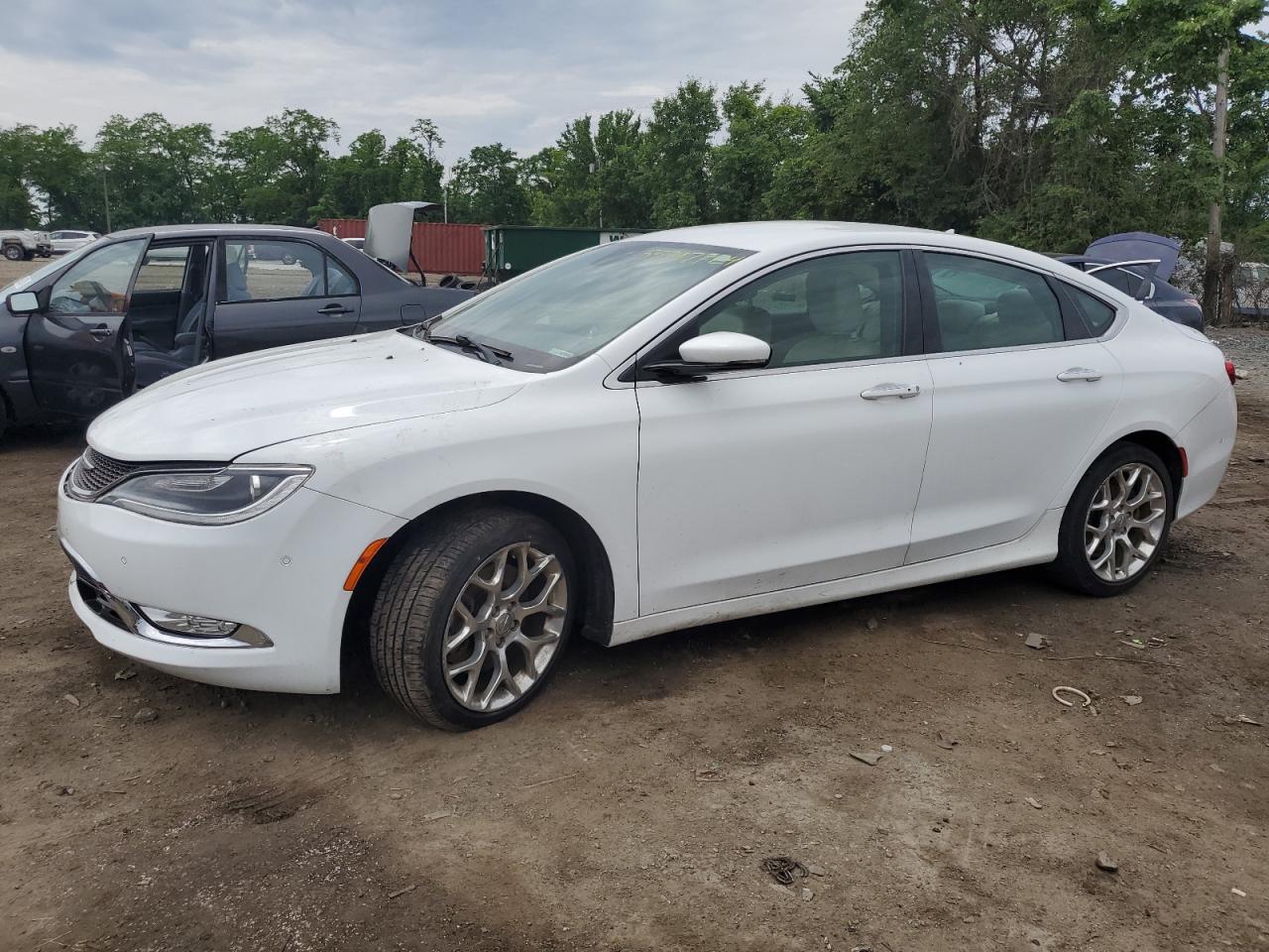 CHRYSLER 200 2015