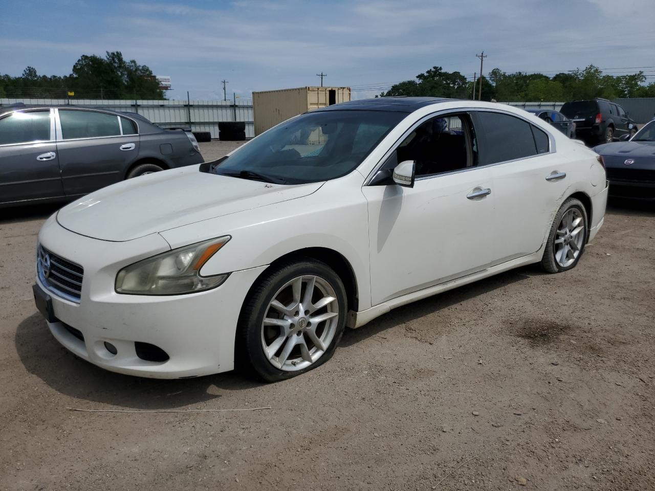 Nissan Maxima 2011