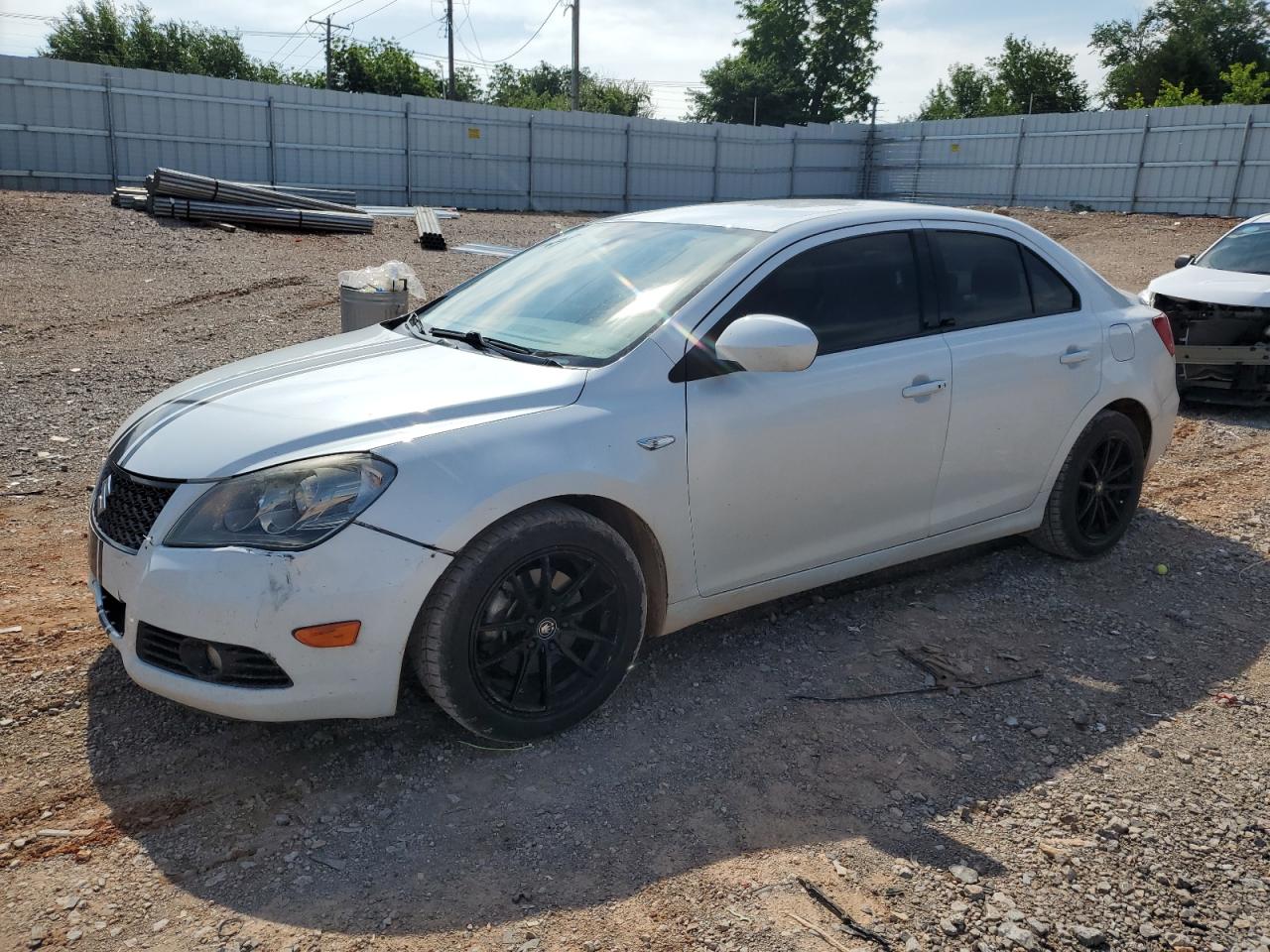 SUZUKI KIZASHI 2012