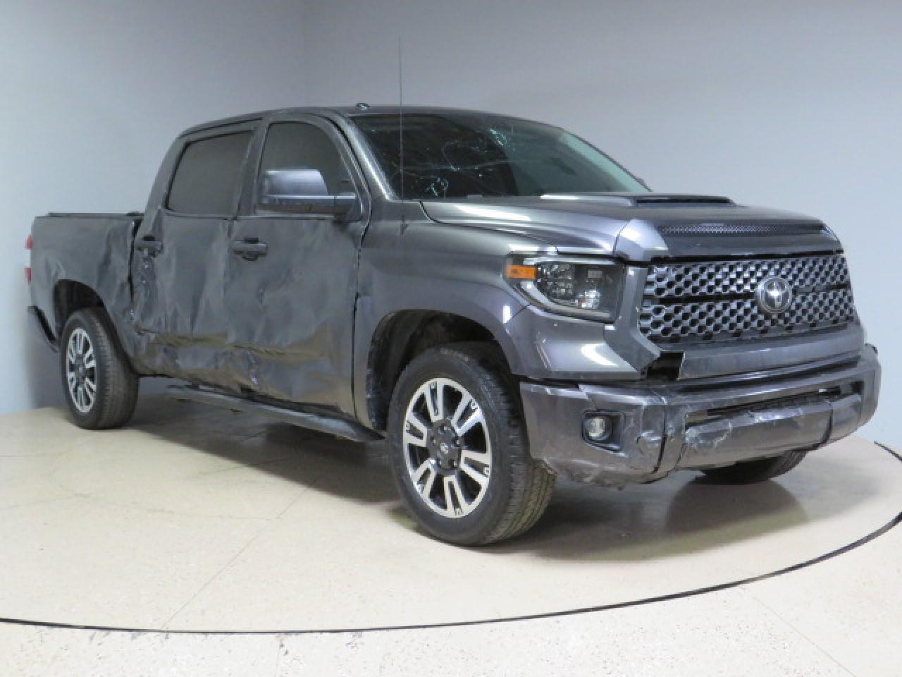 TOYOTA TUNDRA 2019