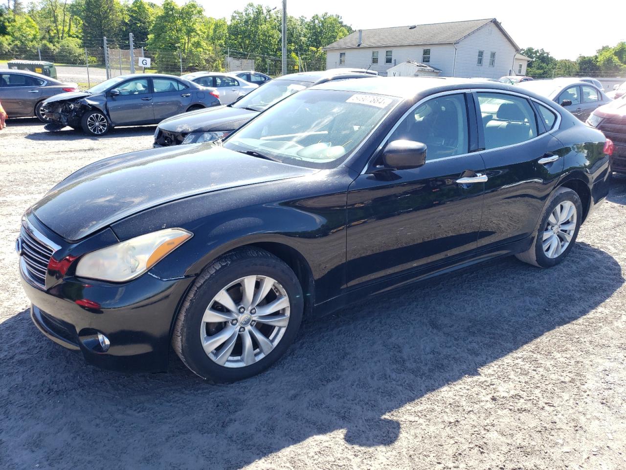 Infiniti M37 2011