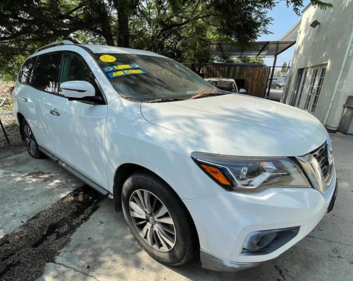 NISSAN PATHFINDER 2017