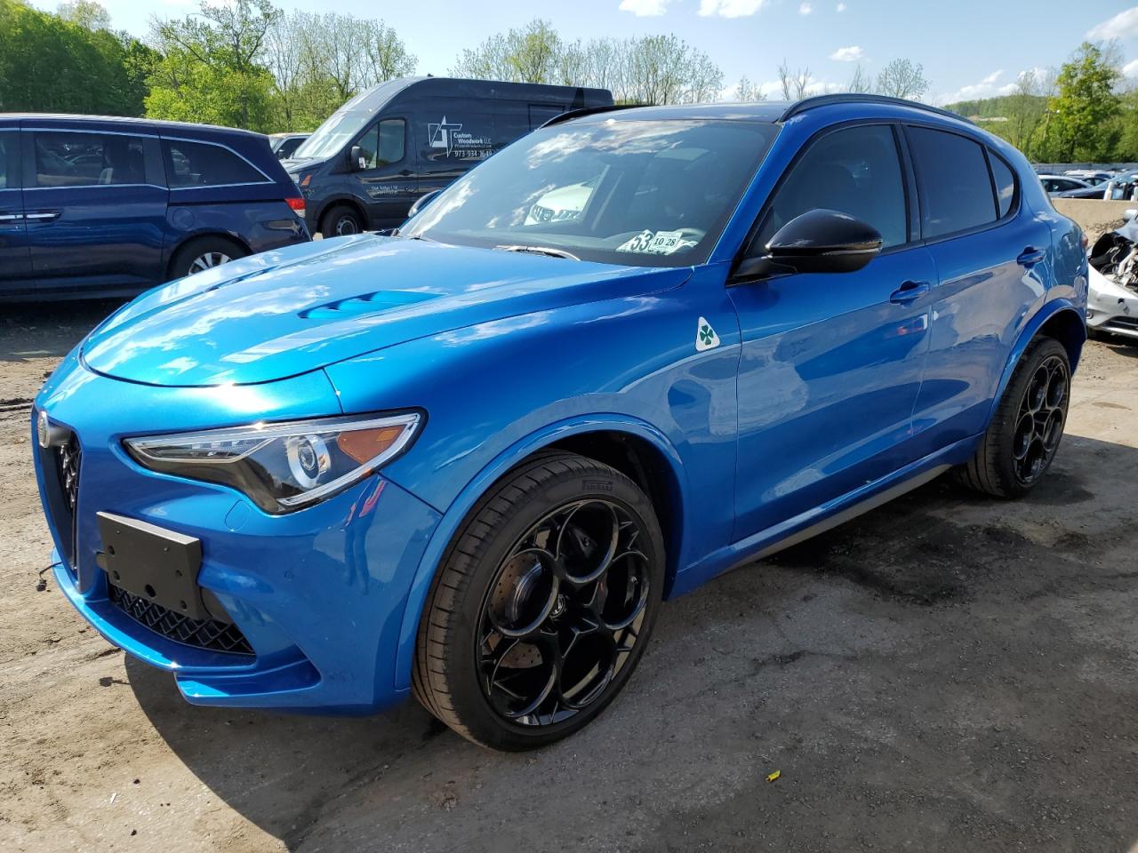 Alfa romeo Stelvio 2023