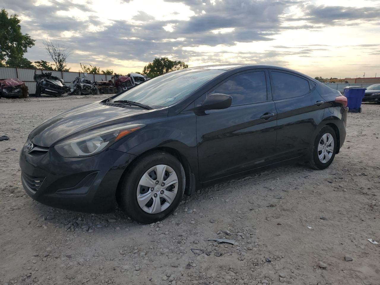 HYUNDAI ELANTRA 2016
