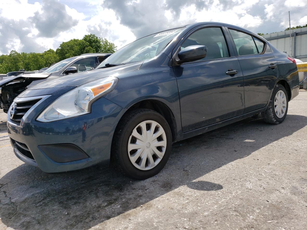 Nissan Versa 2016
