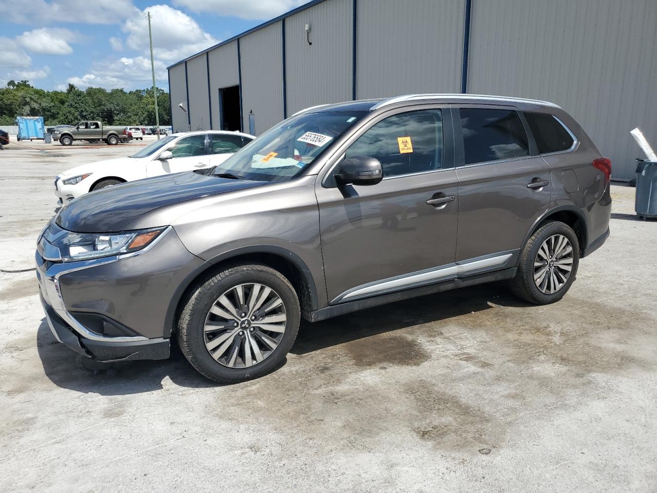 MITSUBISHI OUTLANDER 2020