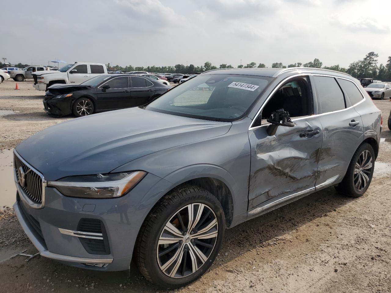 VOLVO XC60 B5 IN 2022