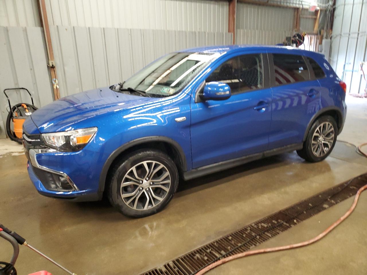 MITSUBISHI OUTLANDER 2019