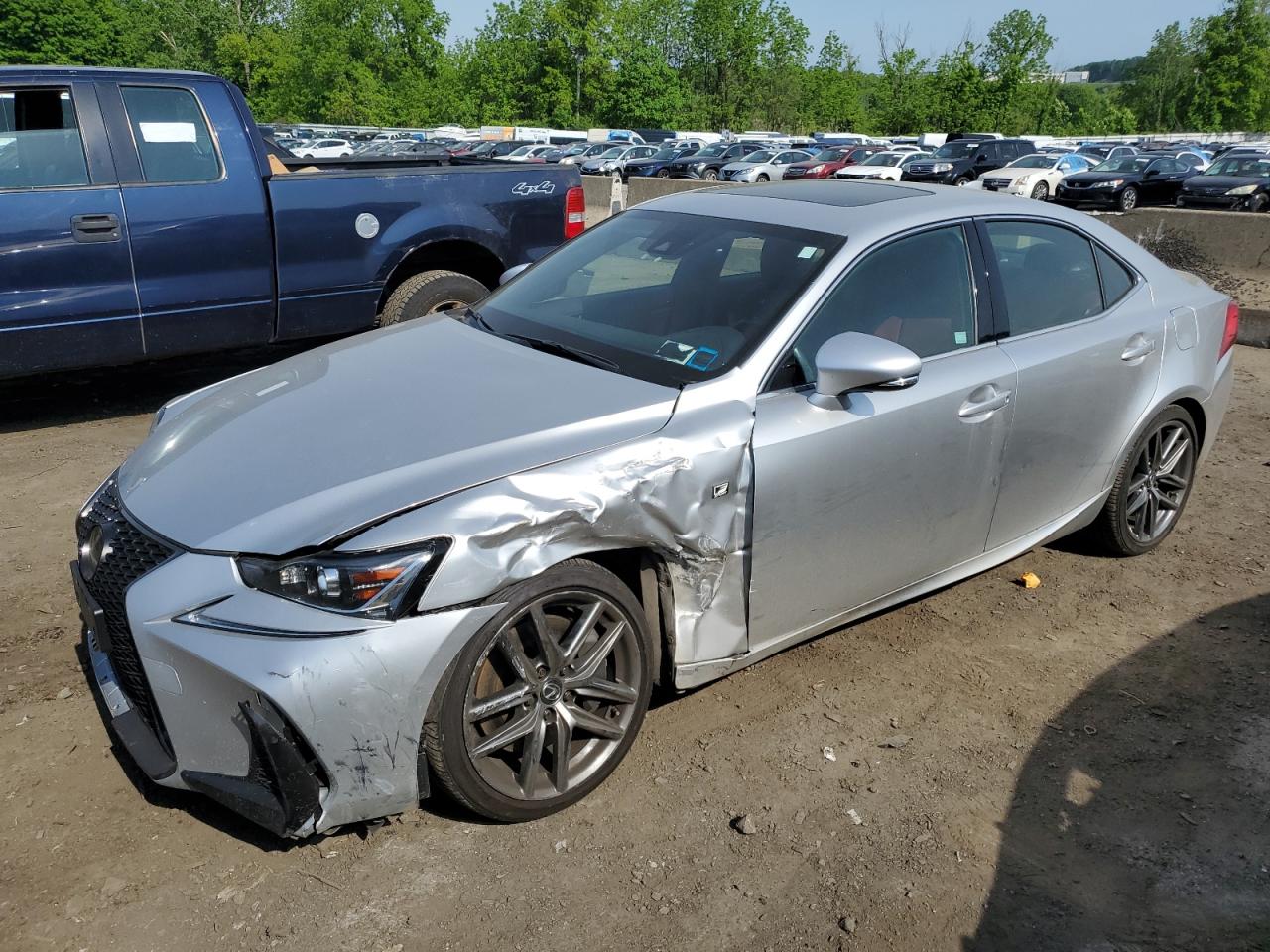 LEXUS IS 2019
