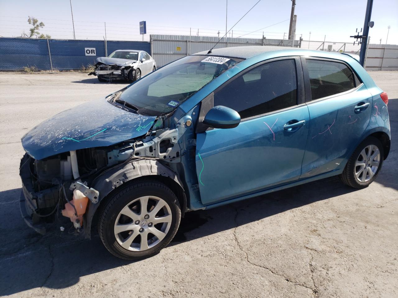 MAZDA 2 2011
