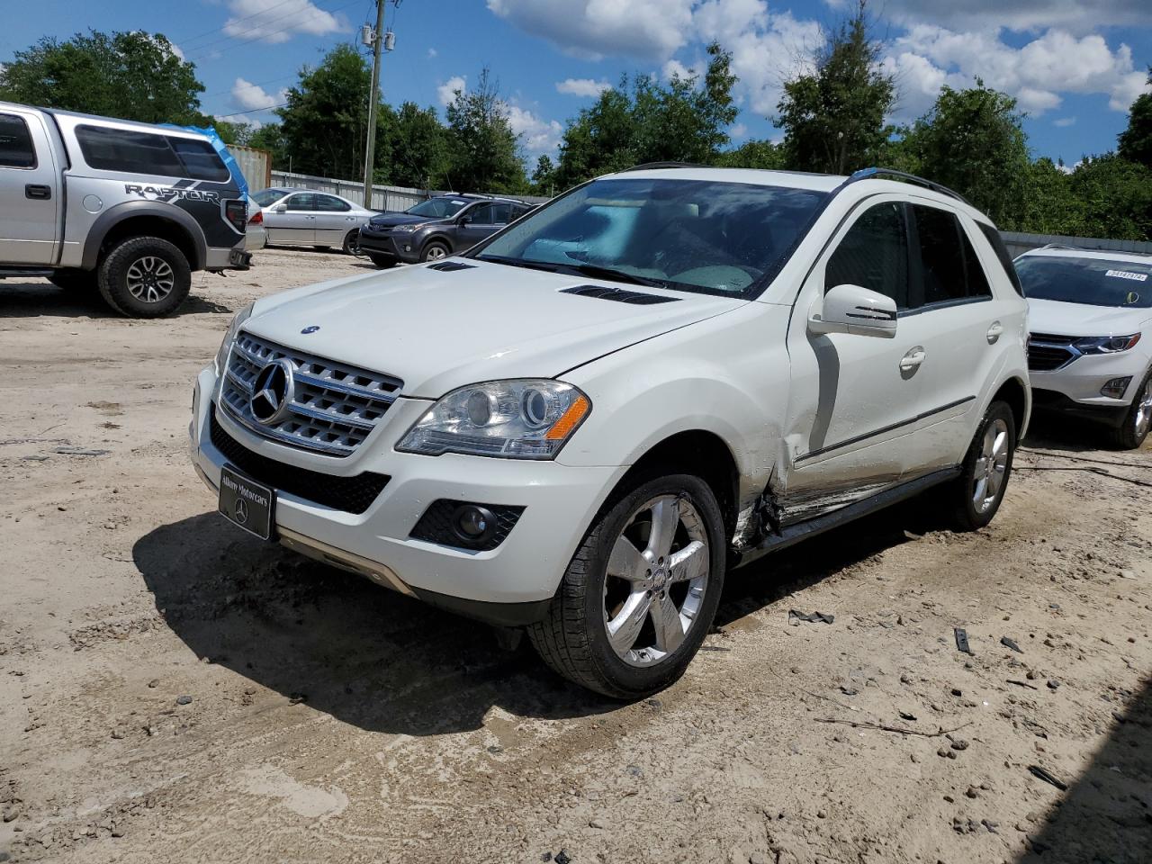 MERCEDES-BENZ M-CLASS 2011