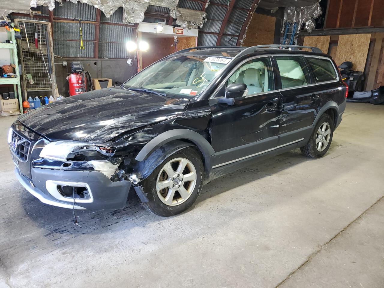 VOLVO XC70 2011