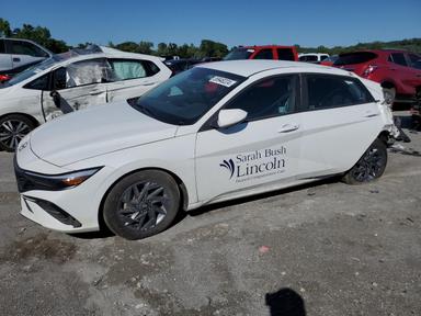 Hyundai Elantra 2024