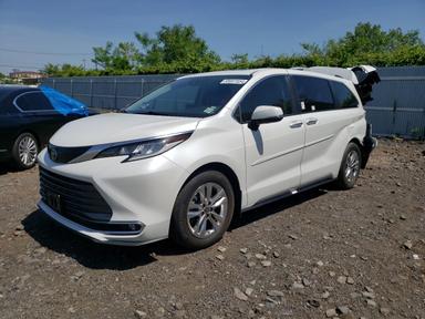 Toyota Sienna 2023
