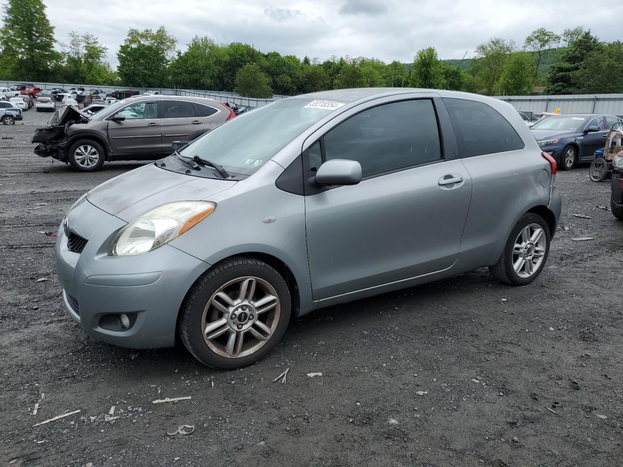 TOYOTA YARIS 2011