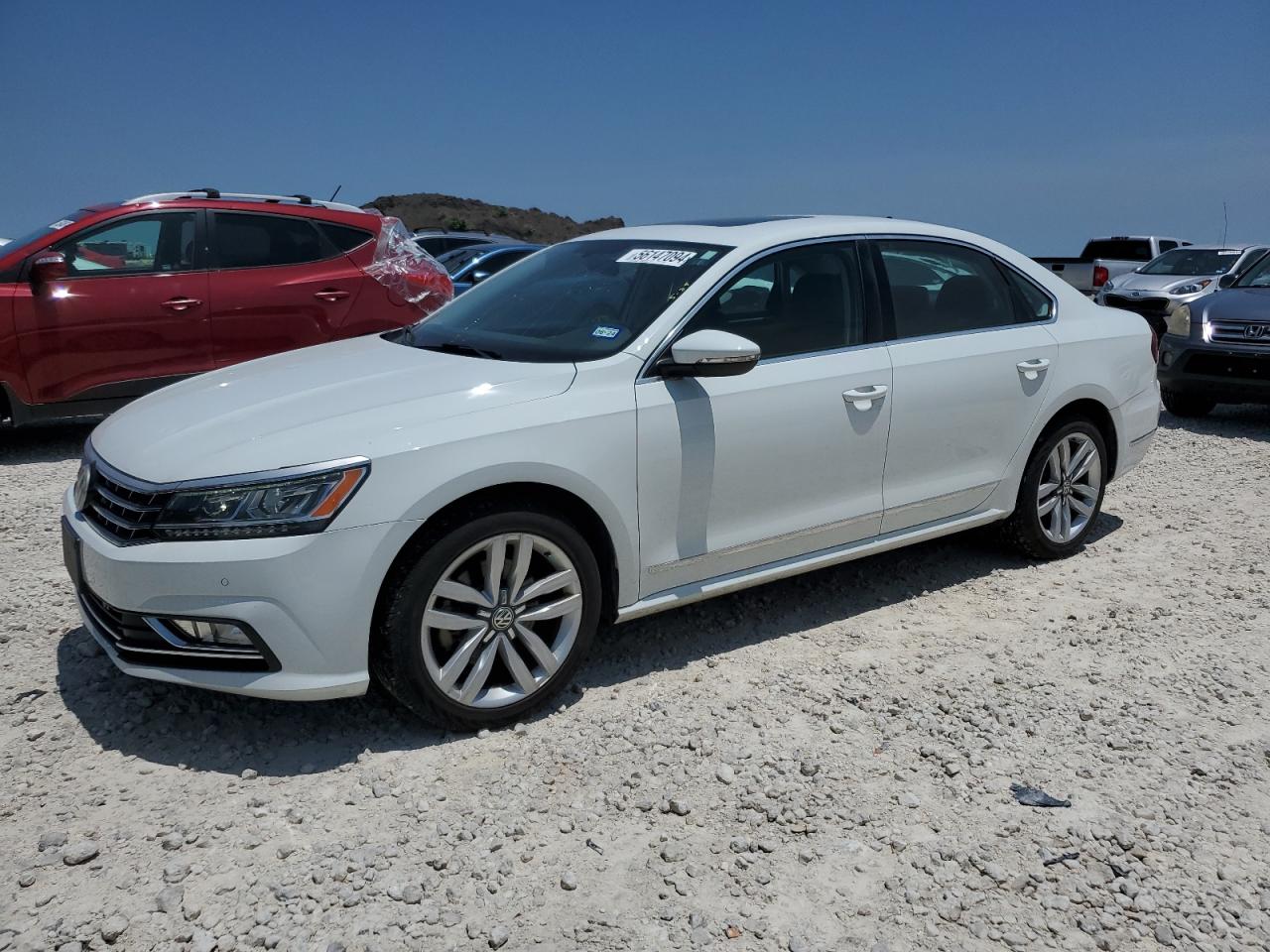 VOLKSWAGEN PASSAT 2017